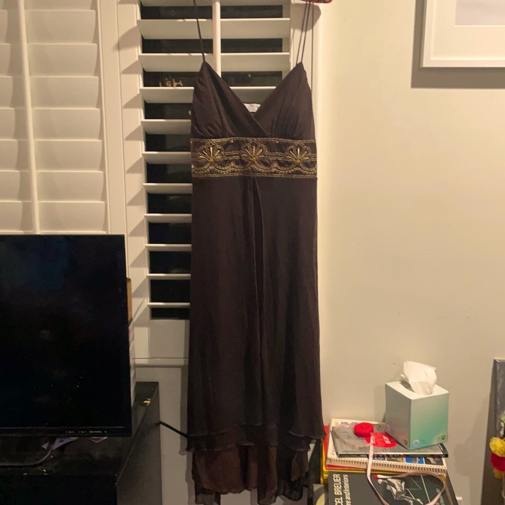 Beautiful dress w bead & gold thread detail